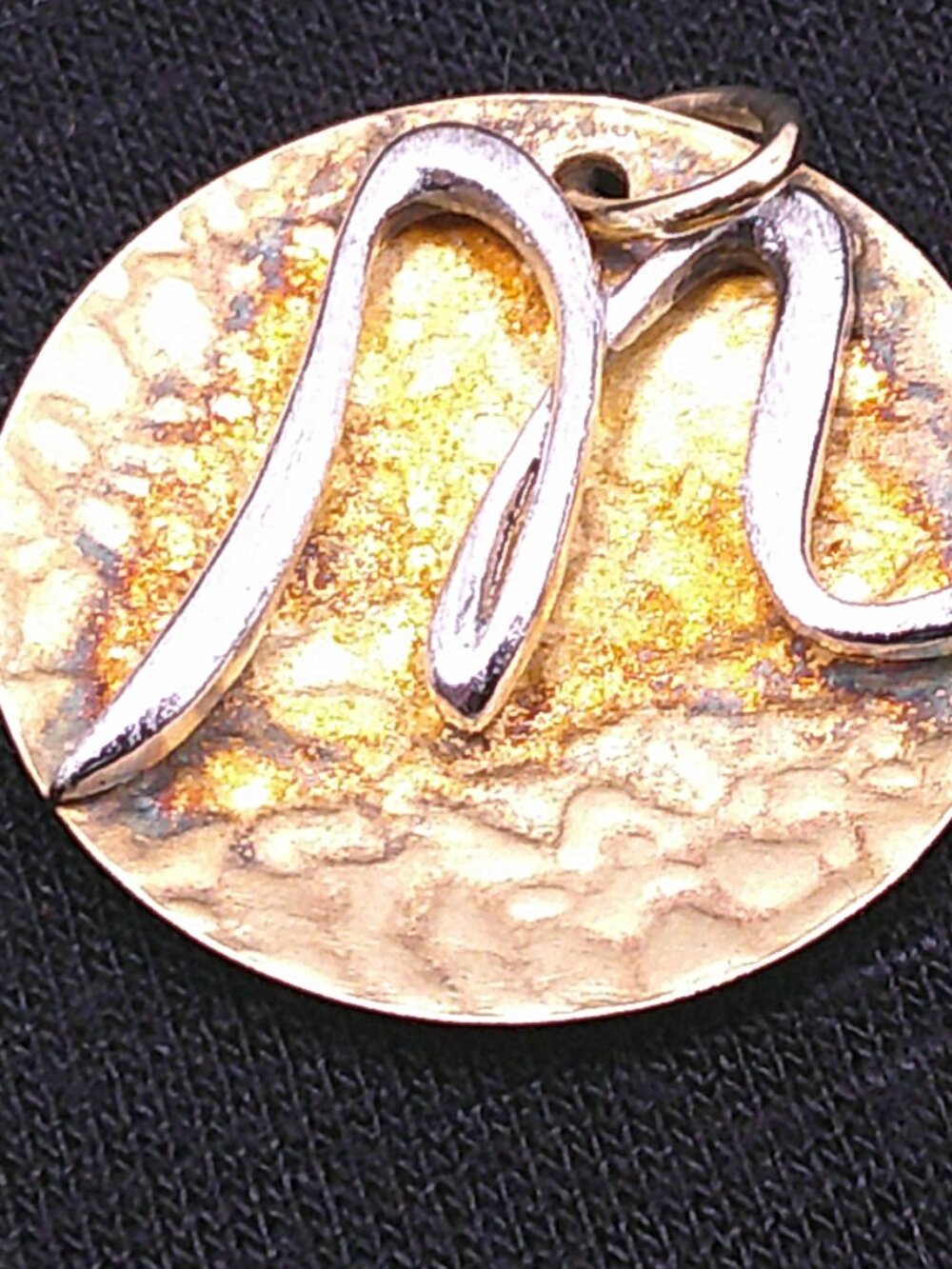 Pendant "M"